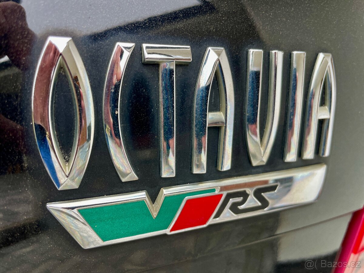 ŠKODA OCTAVIA COMBI RS 2,0TDI - 11