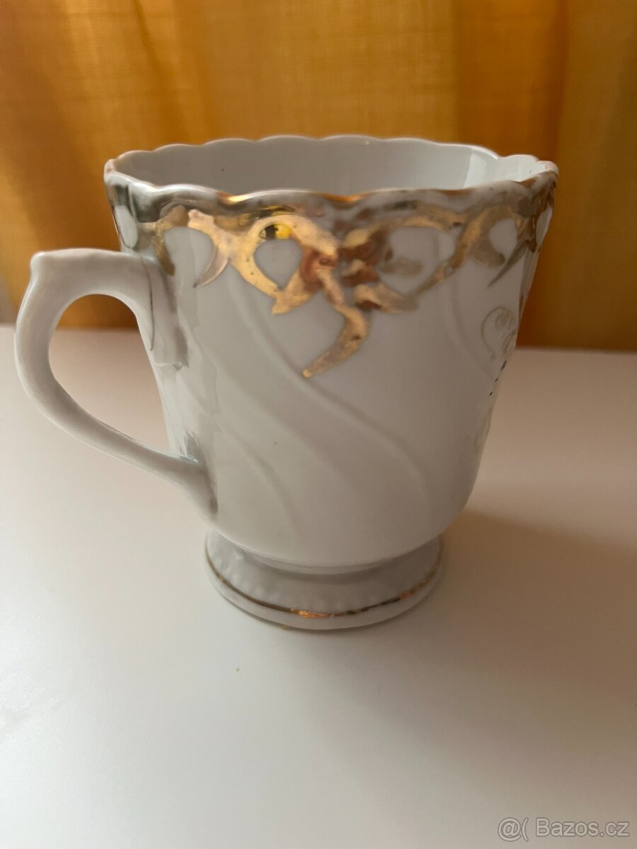 Starý hrneček, zlacený, nápis Marta - 11