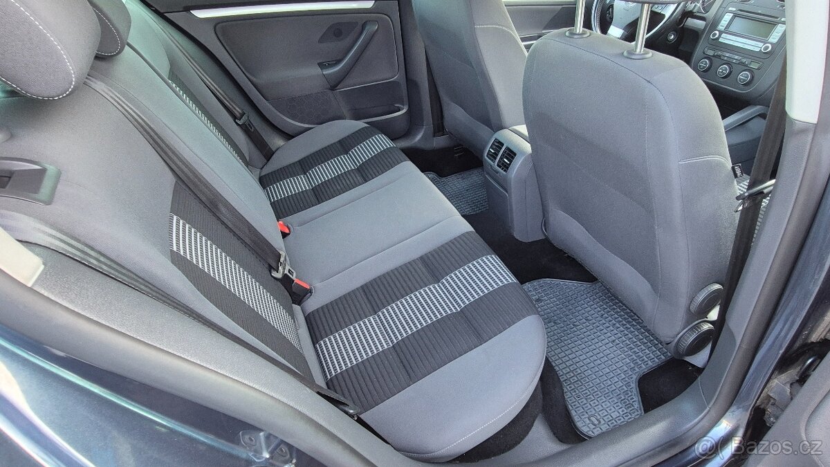 Volkswagen Golf V - 11