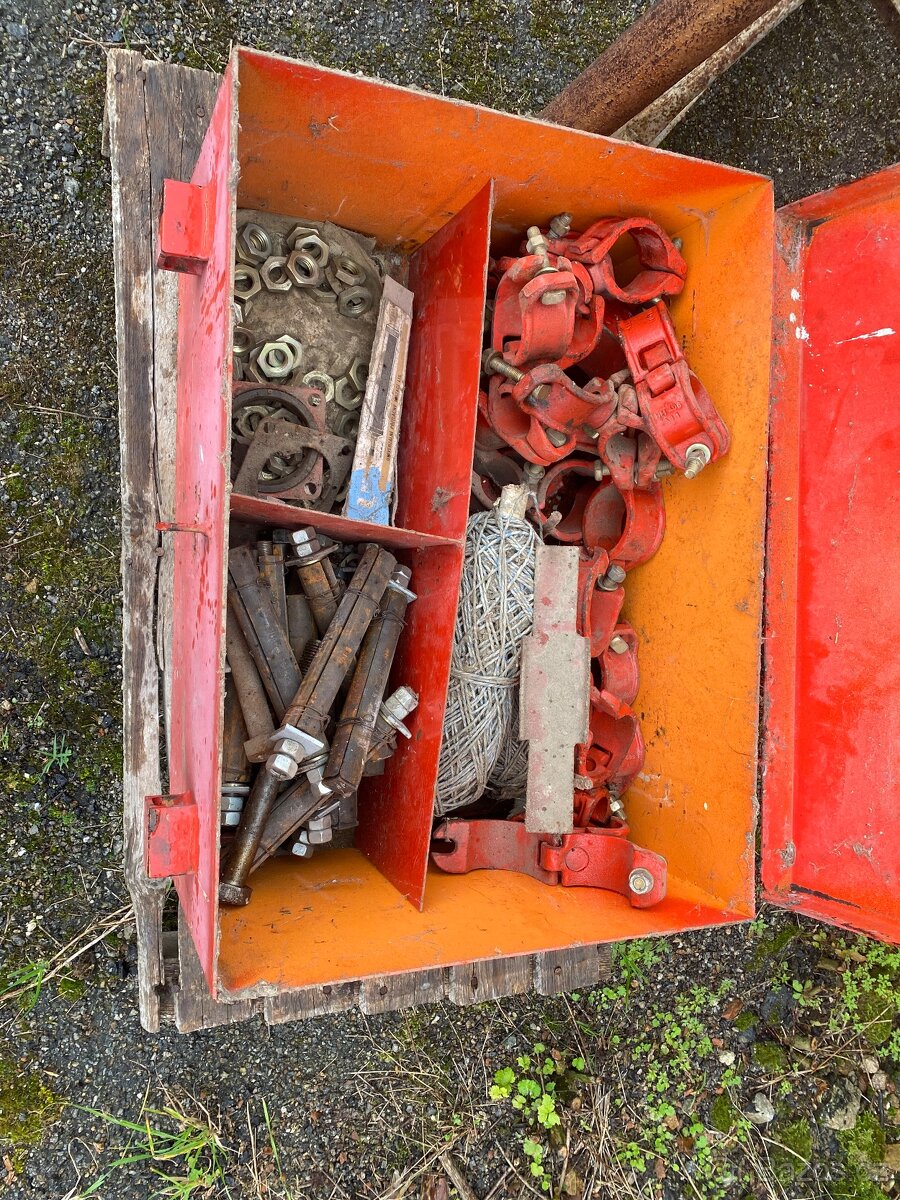 Pracovní plošina Stros - 11