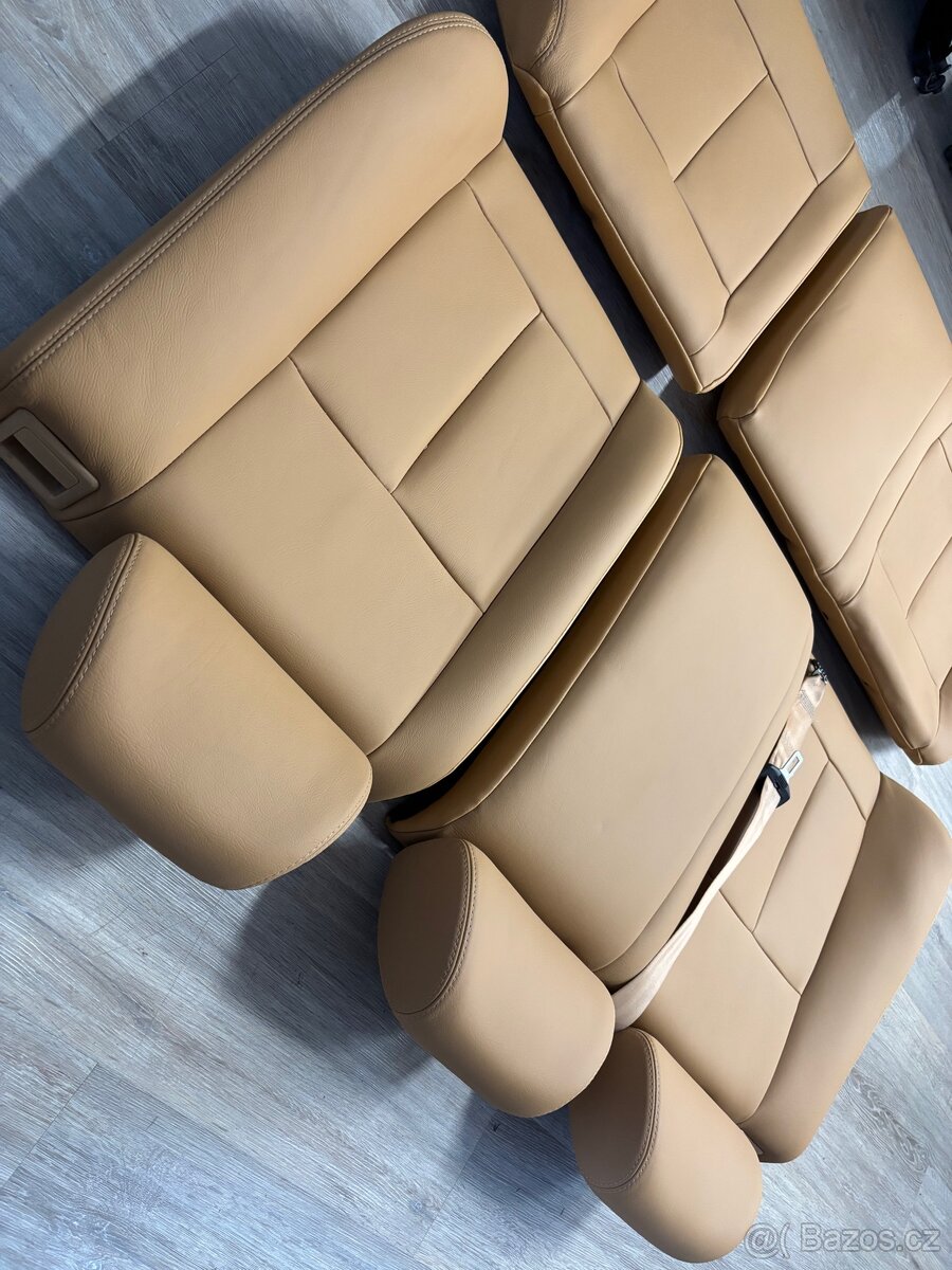 Škoda Octavia 1, Laurin a Klement - 11