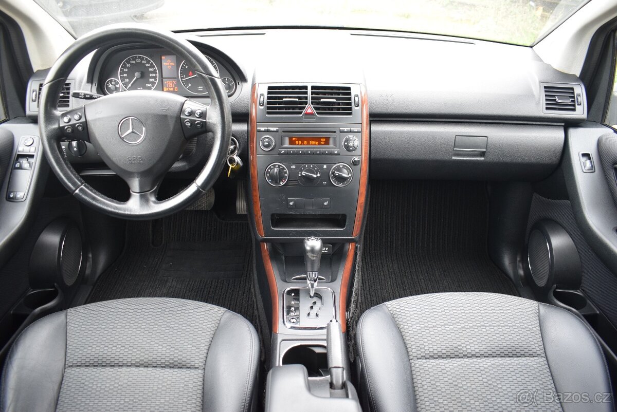 Mercedes-Benz A180 AUTOMAT,PO SERVISU - 11