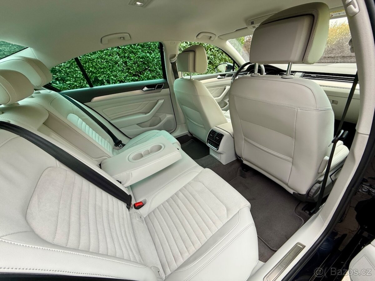 VW PASSAT 1.5TSi 110kW ELEGANCE DSG ACC Vyhř.okno Masáž 2021 - 11