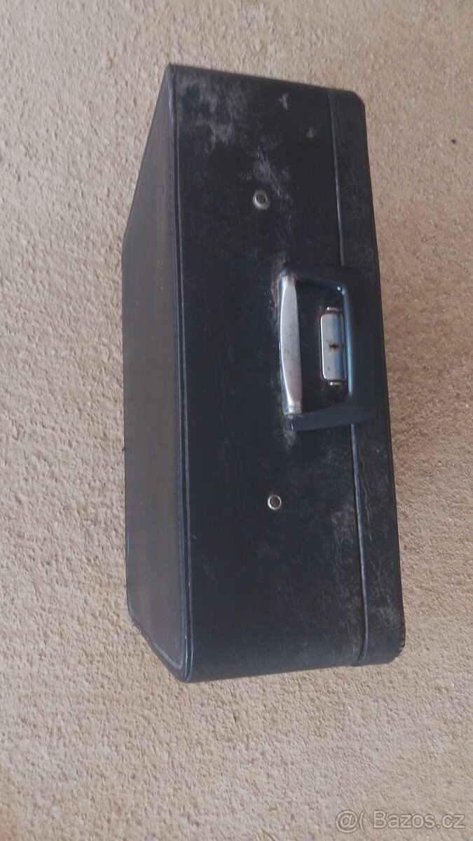 Prodám švýcarský starožitní psací stroj Hermes v kufríku - 11