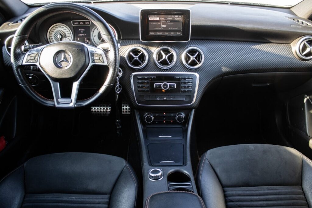 Mercedes-Benz A trieda 180 CDI BlueEFFICIENCY, 80kW (2012) - 11