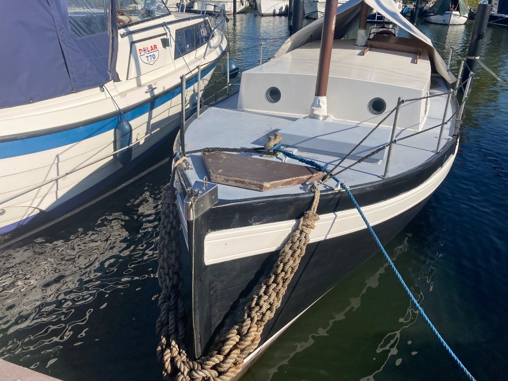 Dřevěná motorová kajutová loď 1954 - 11