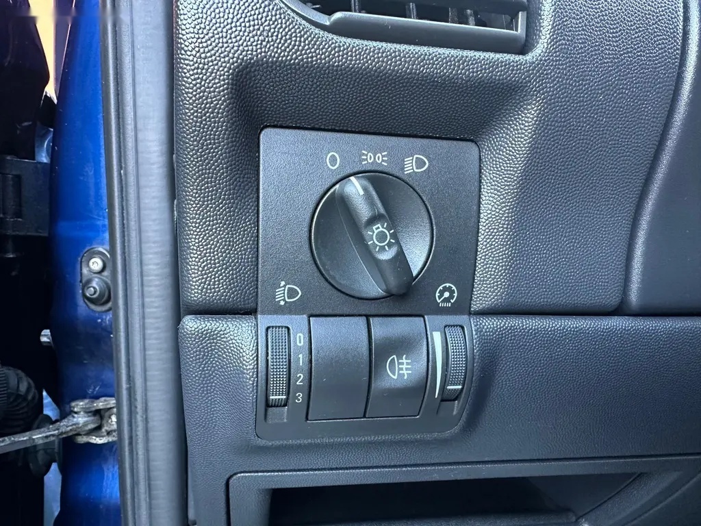 Opel Corsa, 1.2i 59KW klima,2x kola - 11