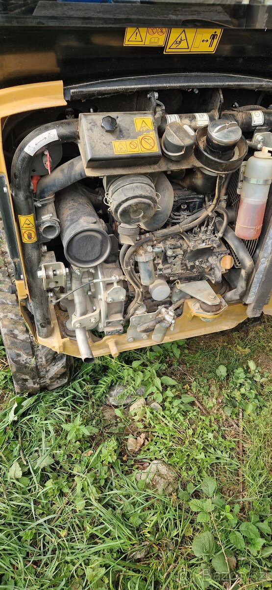 Minibagr Cat 301.4c - 11