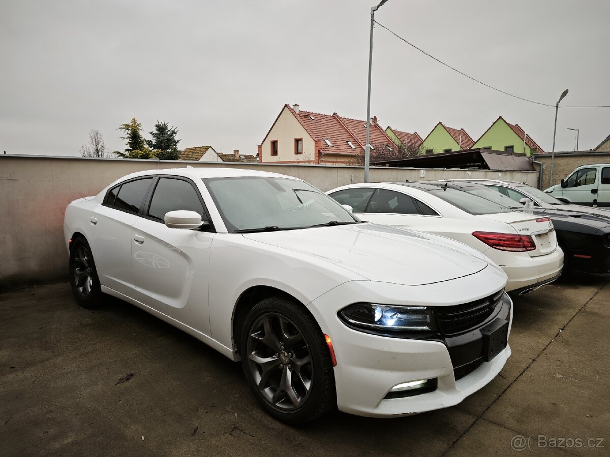 Dodge Charger - 11