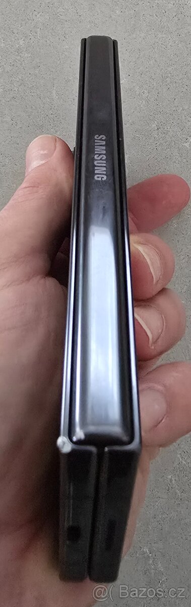 Samsung Galaxy Fold5 - 11