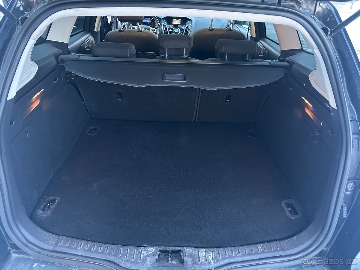 Ford Focus Combi 1.6i 2011 - 11