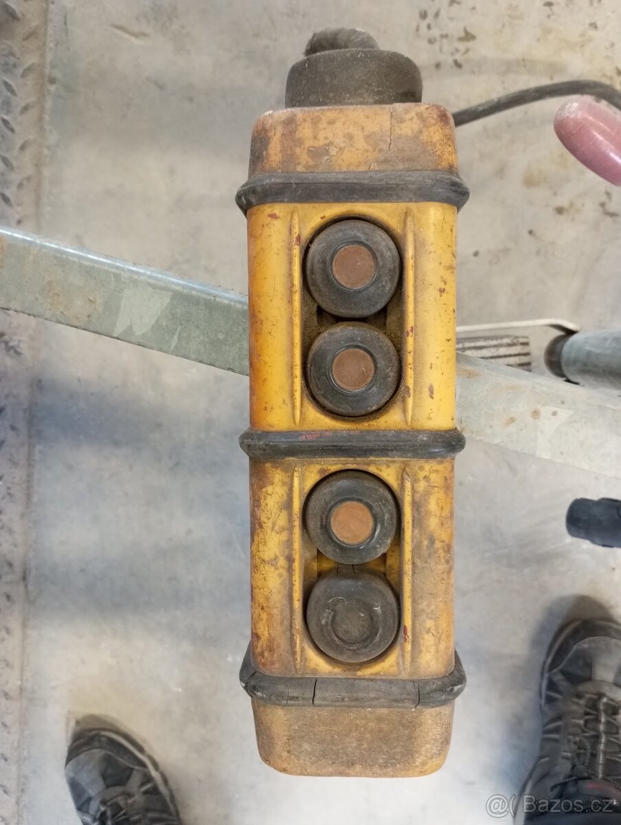 Zvedací zarizeni - 11