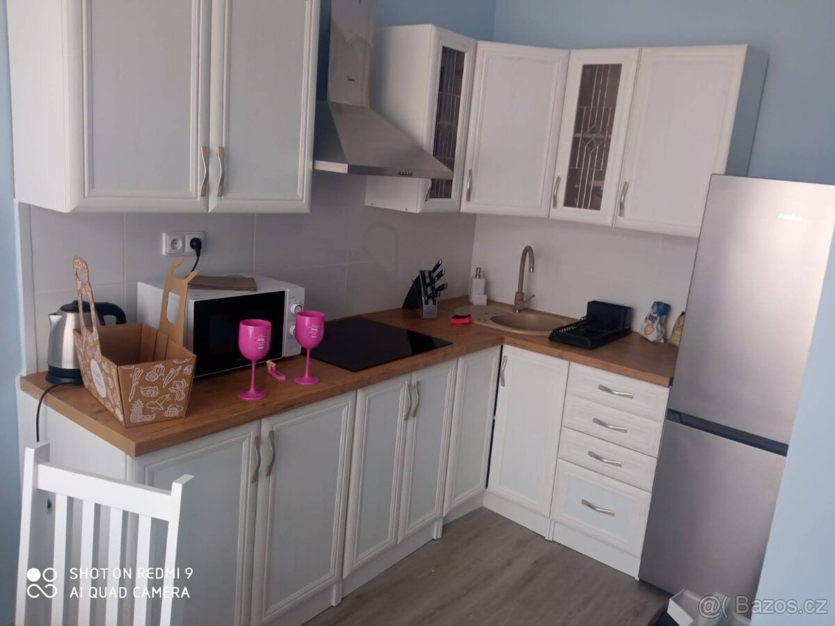 vzorkovakuchyňská sestava za super cenu - 11