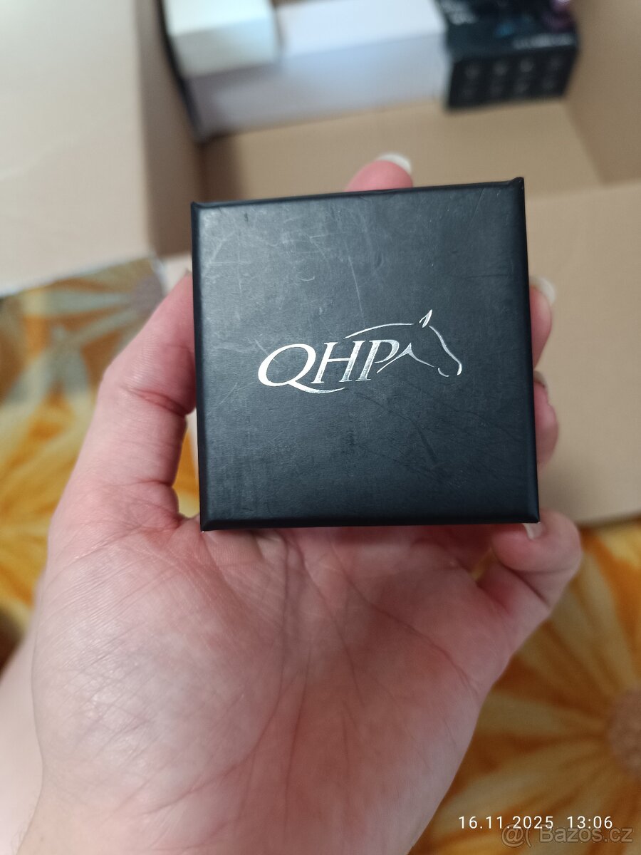 Více věcí, Eskadron sety, zvony, odpocky, ohlávky, Equiline - 11