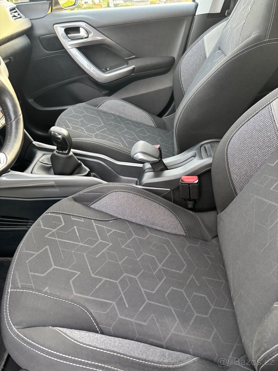 Peugeot 2008, 1.2 VTi 60kw - 11