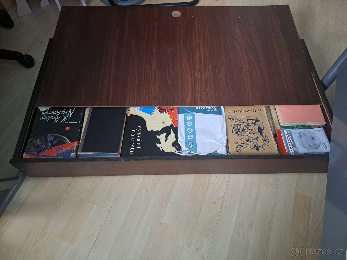 Dětská postýlka s matraci a uzavřeným šuplikem - 11