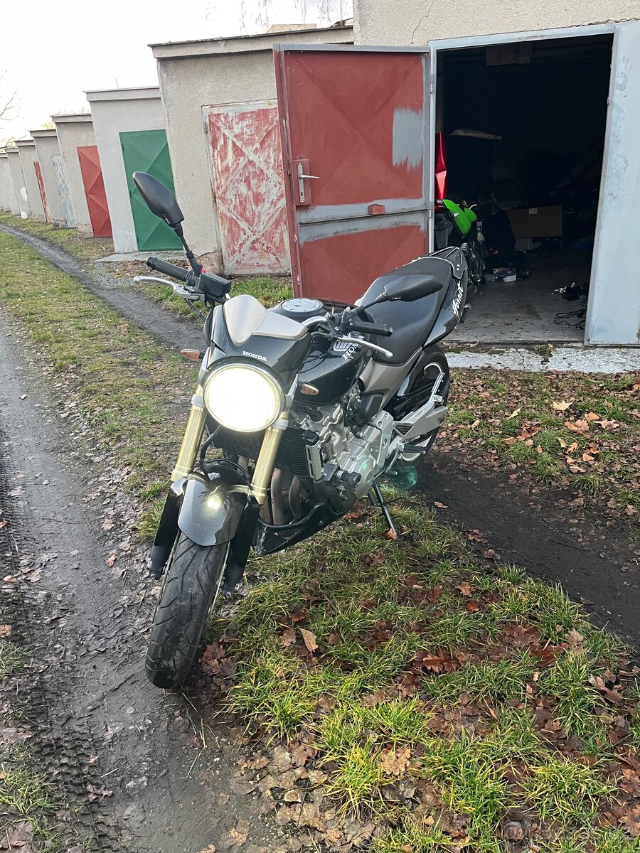 Honda hornet 600 2005 - 11