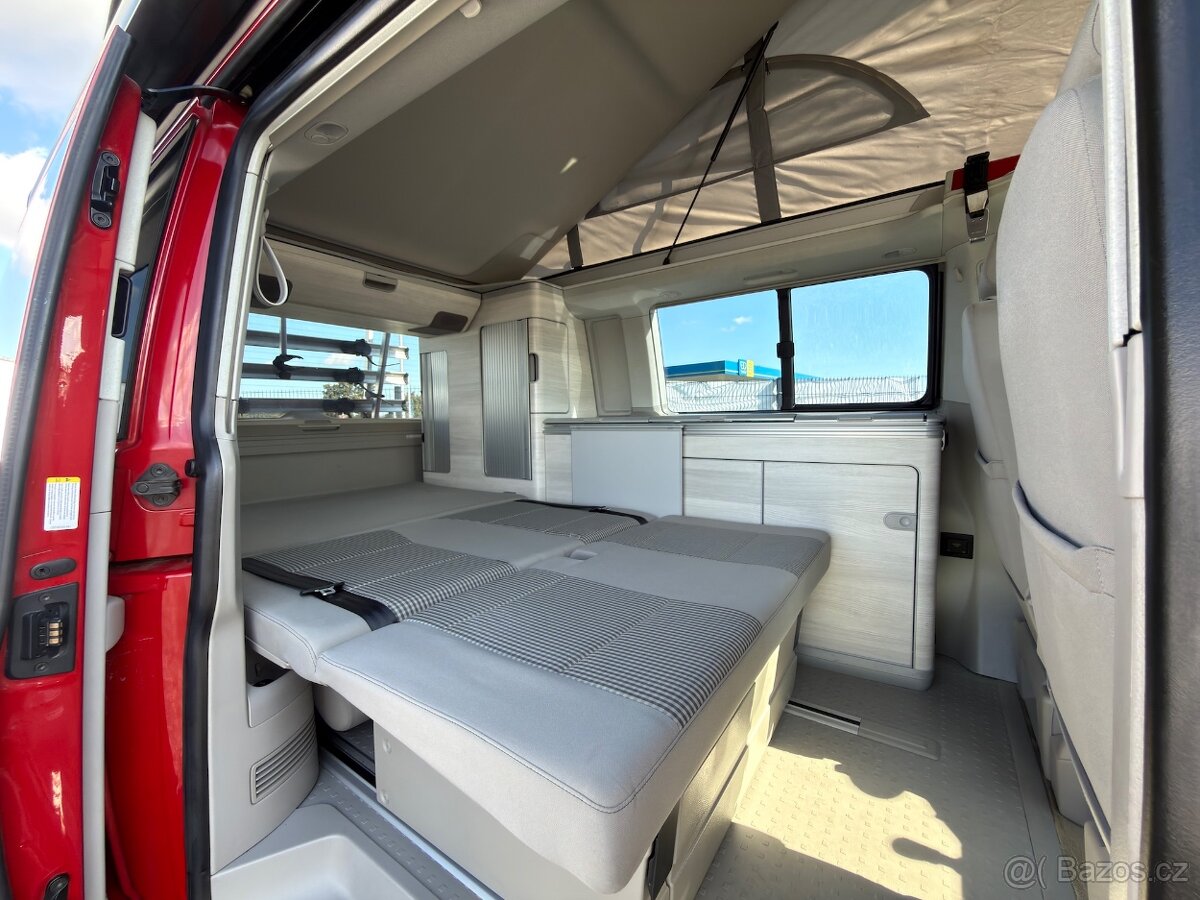 Volkswagen California - 11