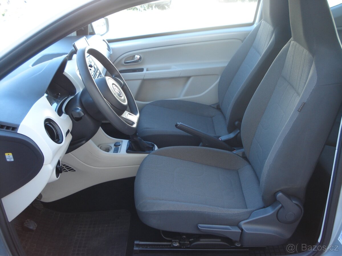 Volkswagen UP 1.0 MPI,SERVISKA - 11