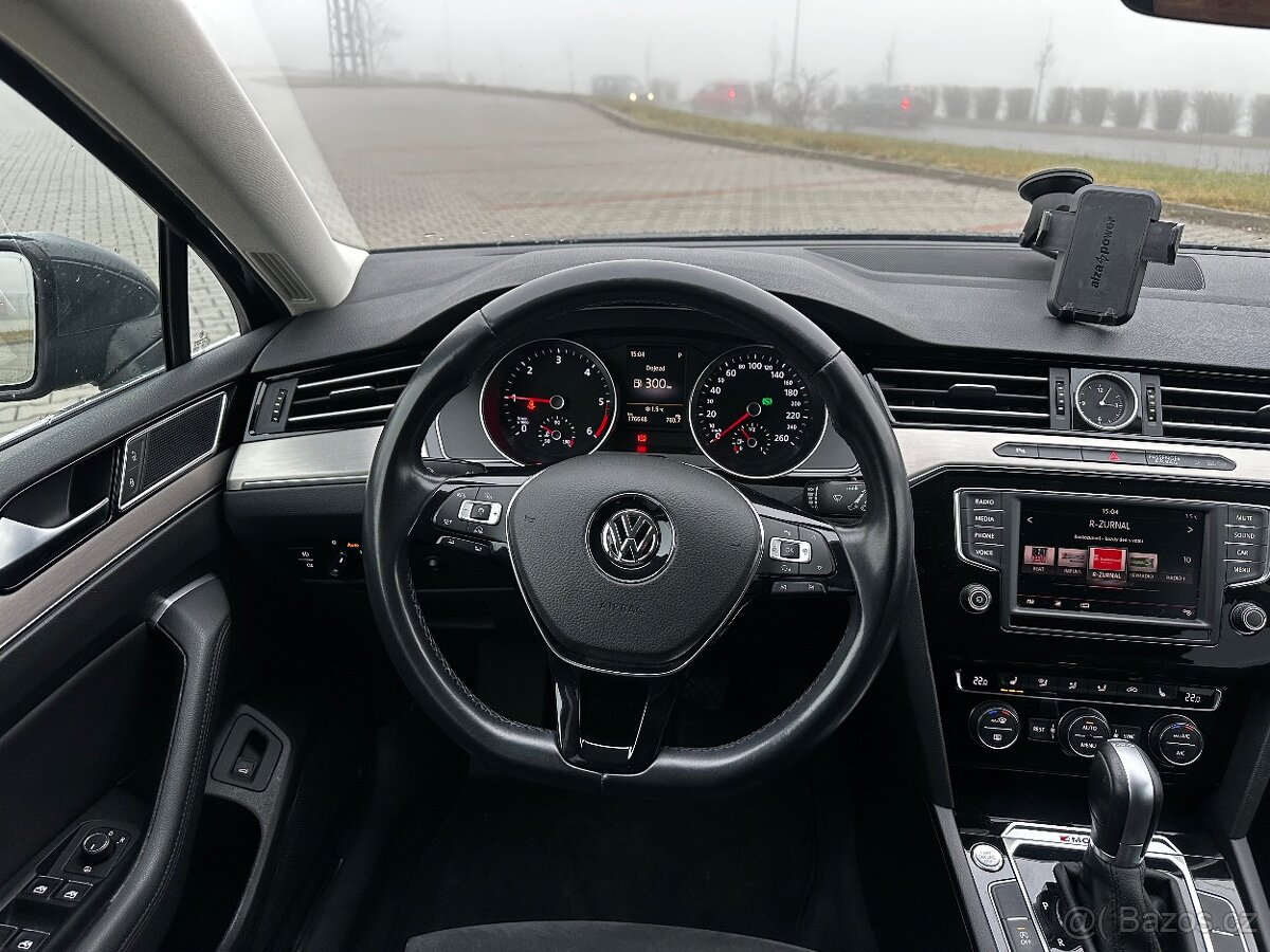 Volkswagen Passat 4Motion / DPH / Top - 11