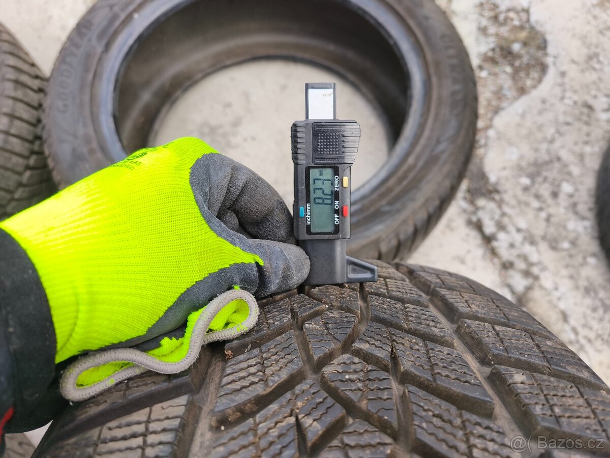 18" zimní alu Ford / Volvo + Goodyear 235/50R18 8mm - 11