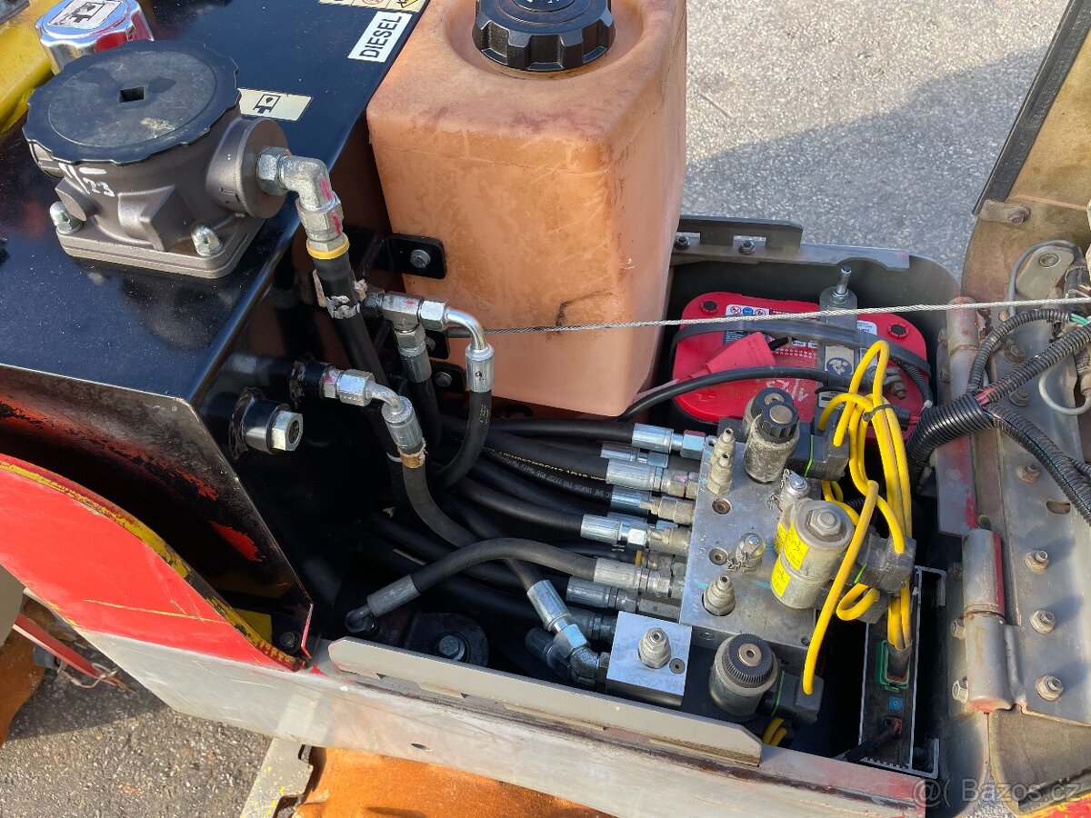 Ježkový válec Wacker Neuson RT82-SC2 - 11