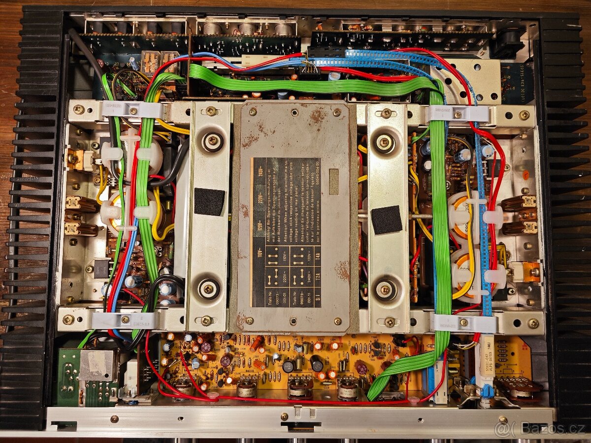 Zesilovač Grundig SV 2000 - 11