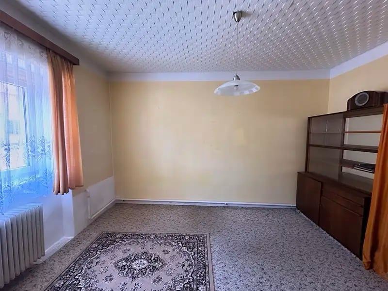 K pronájmu nabízíme dvoupodlažní rodinný dům 5+1 - Přelouč - 11