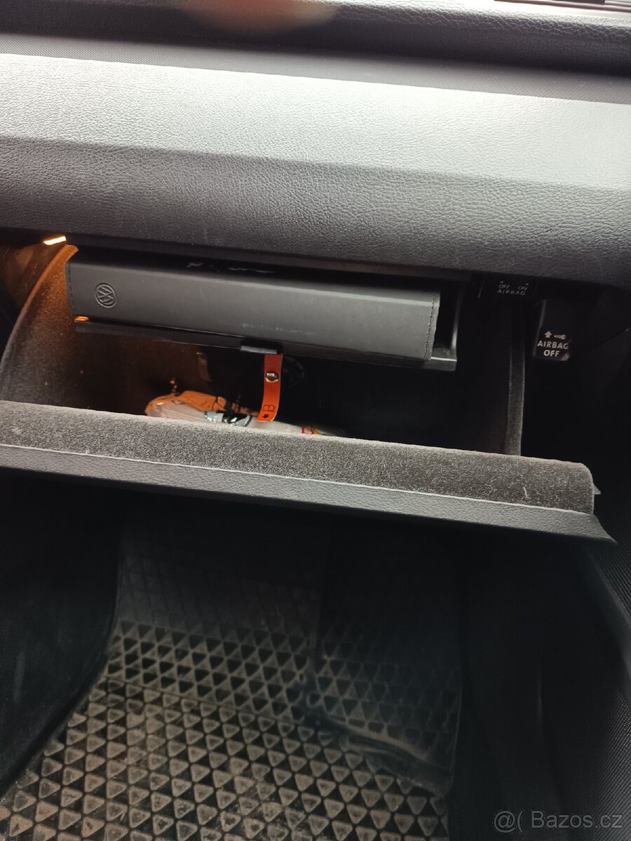 Volkswagen Passat B6 2.0TDI 2006 - 11