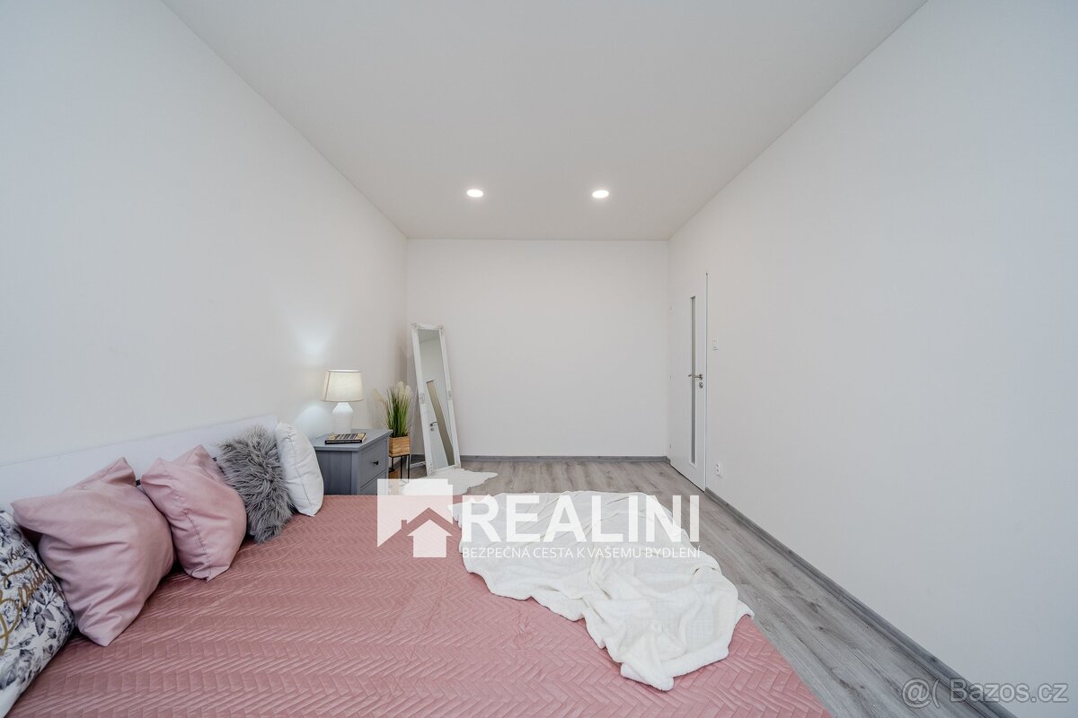 Prodej družstevního bytu 3+1 v Karviné na ulici Borovského - 11