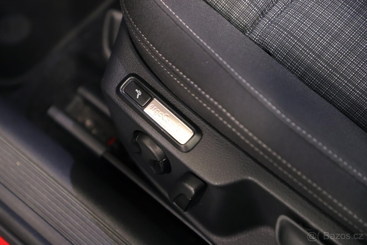 VW Passat B8 Variant 2.0 TDI 110kW DSG - záruka Autodraft - 11
