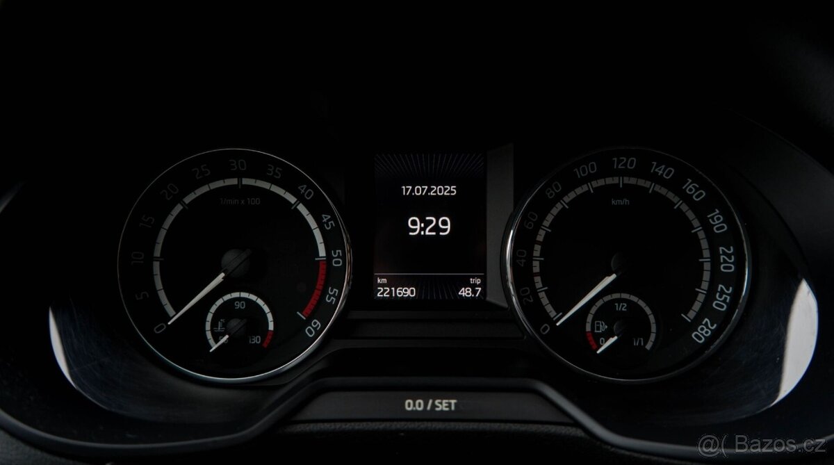 Škoda Octavia 2.0 TDI CR DPF RS 4x4 DSG - 11