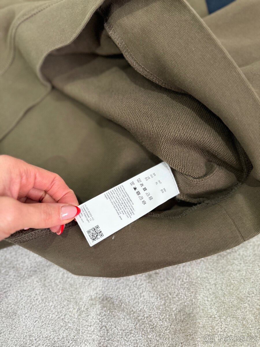 2x Krásné, basic mikiny BOSS - 11