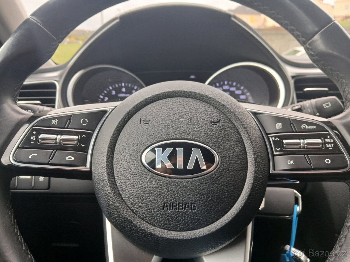 Kia Cee´d, Combi 1,0 T-GDI MÁLO NAJETO - 11