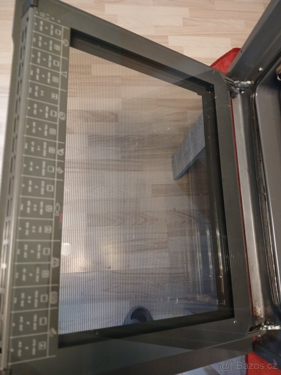 Vestavěná multifunkční trouba Amica TOP stav - 11