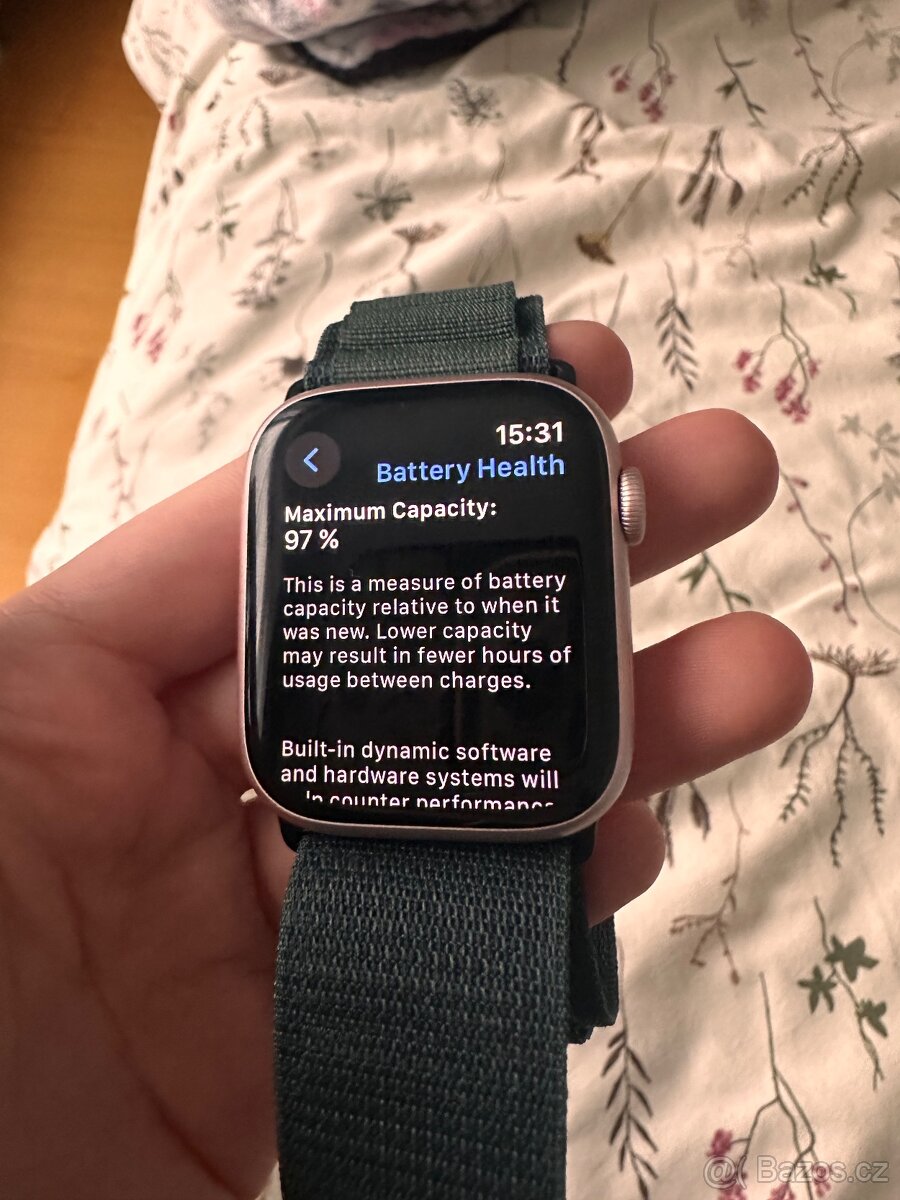 Apple Watch Series 9 45mm, růžové - 11