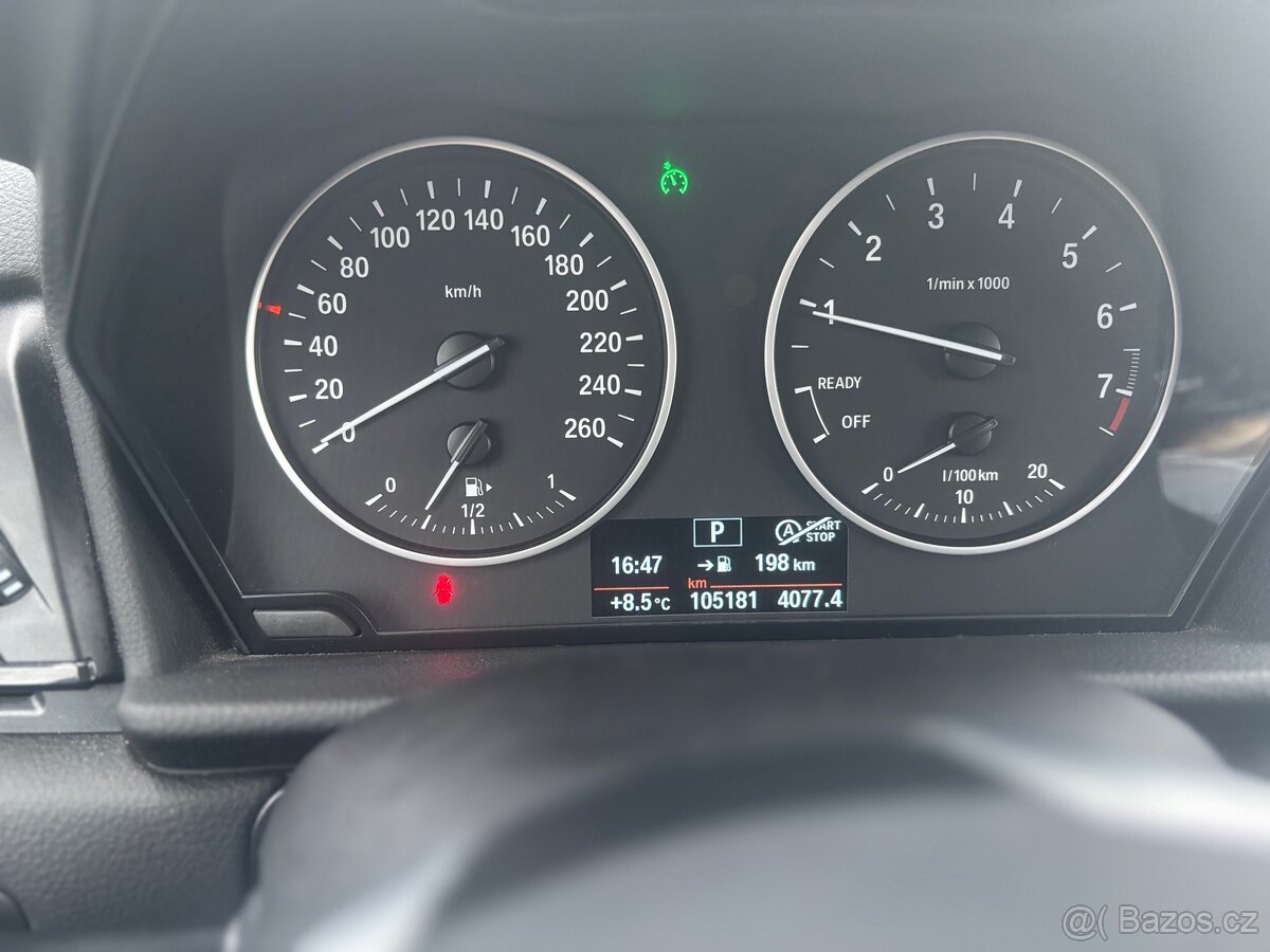 BMW 218i Grand Tourer - 11