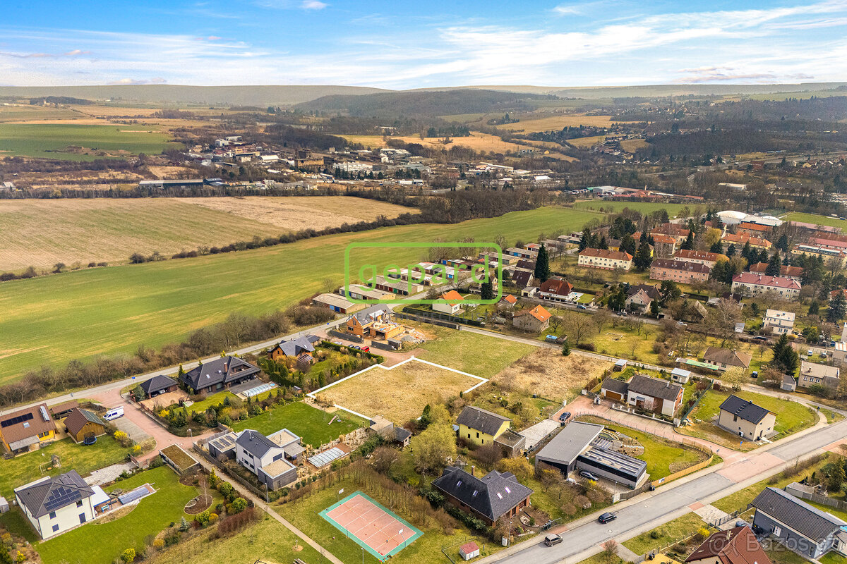 Prodej pozemku 1653m2 pro výstavbu rodinného dvojdomu, Mníše - 11