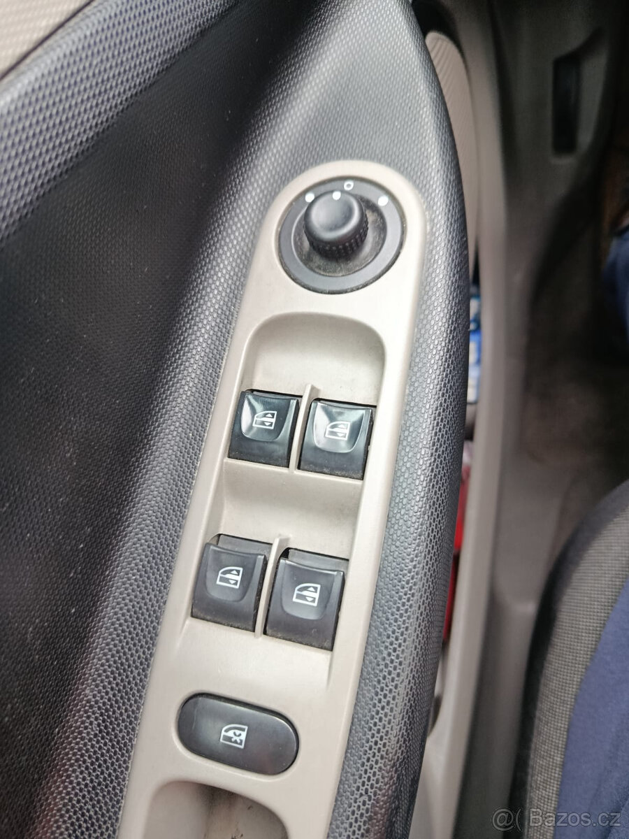 Prodám Renault ZOE 68kW, baterie 22kW - 11