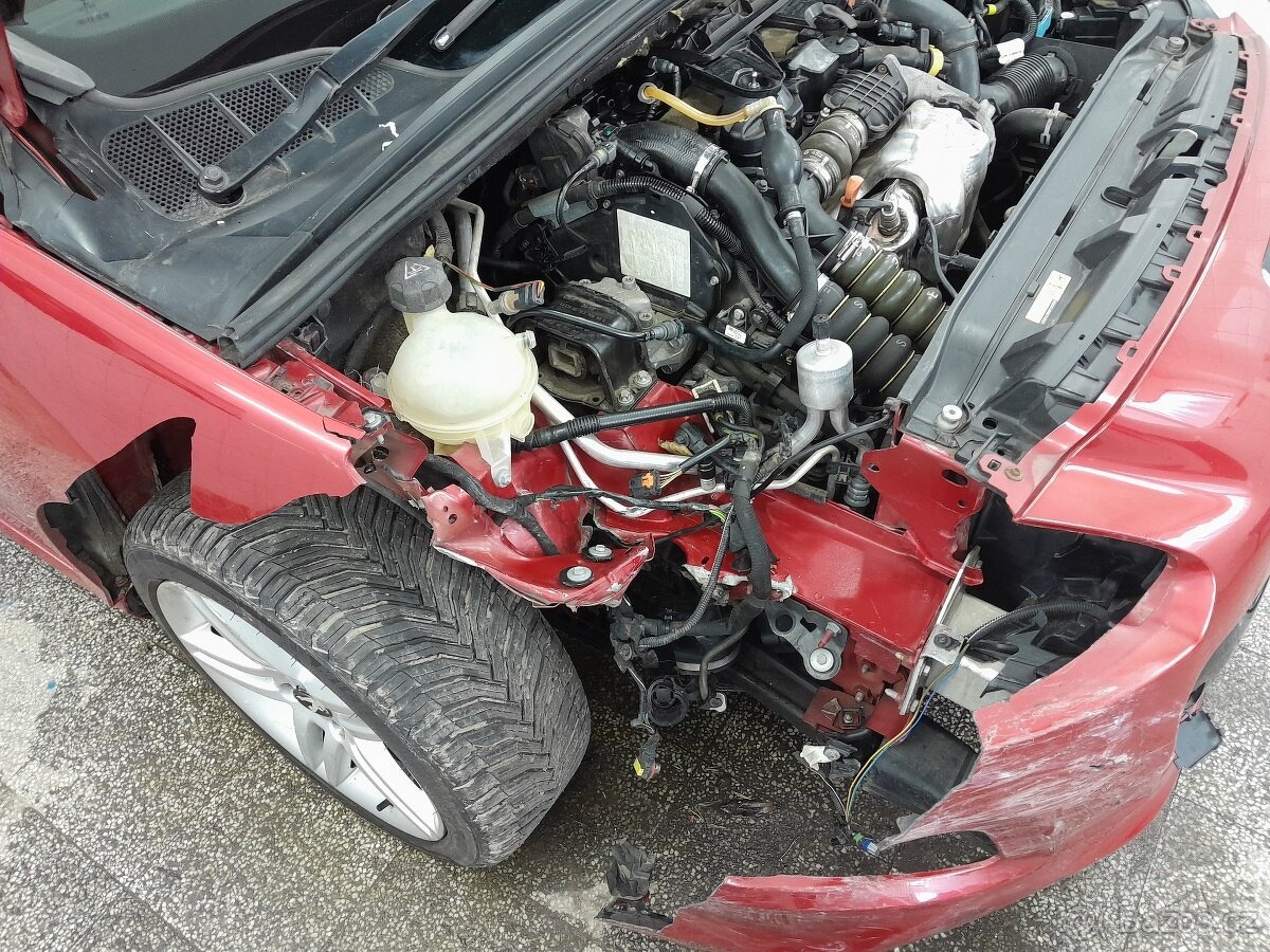 Peugeot 308 CC 1,6 HDi - 11