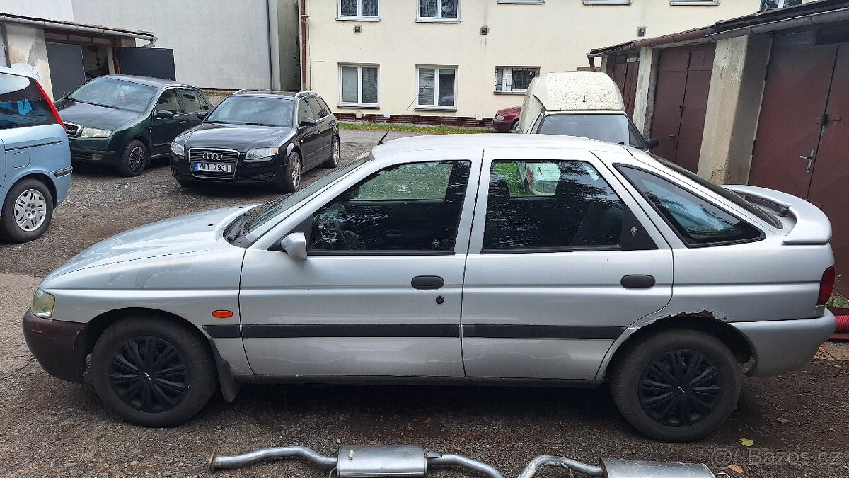 Ford escort - 11