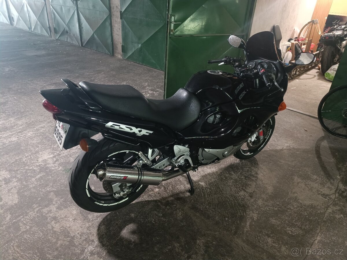 Suzuki GSX 750f katana - 11