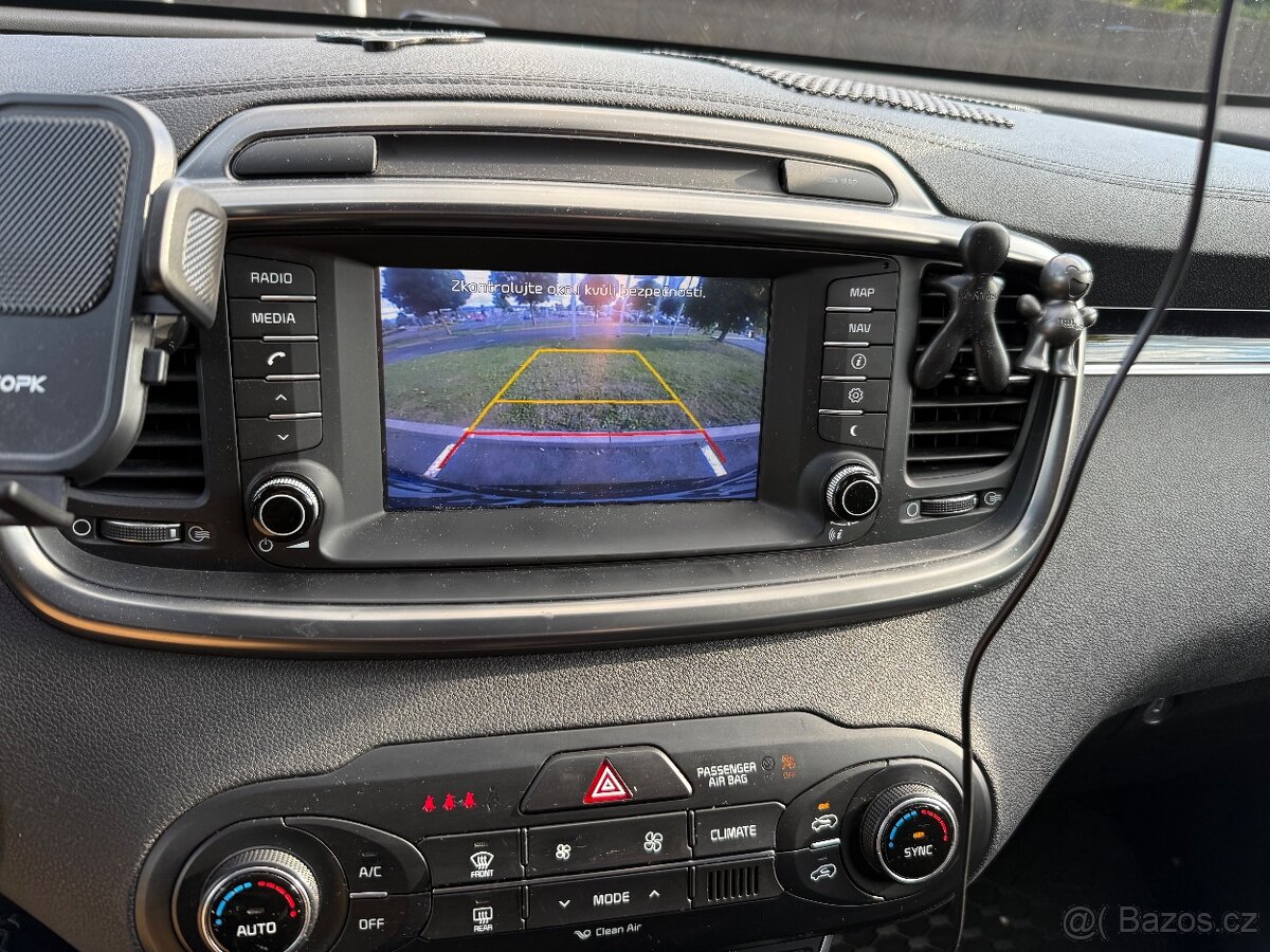 Kia Sorento 3 2016 2.2 147KW Automat Nová STK - 11