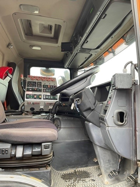 Zametací stroj Scania - 11