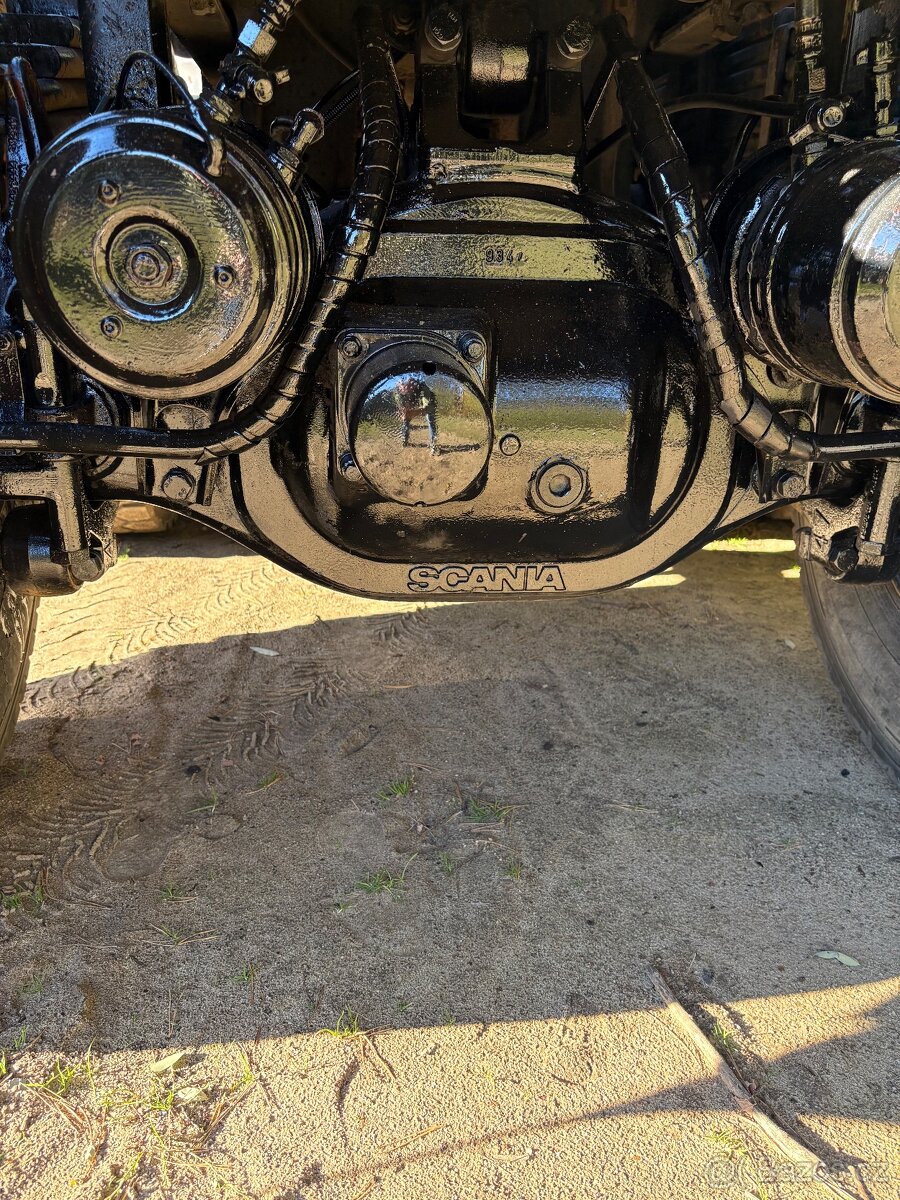 Prodám lesovůz Scania 6x6, G440 - 11