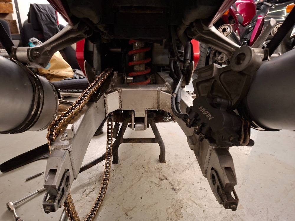 Prodej CBR 1100 XX - 11