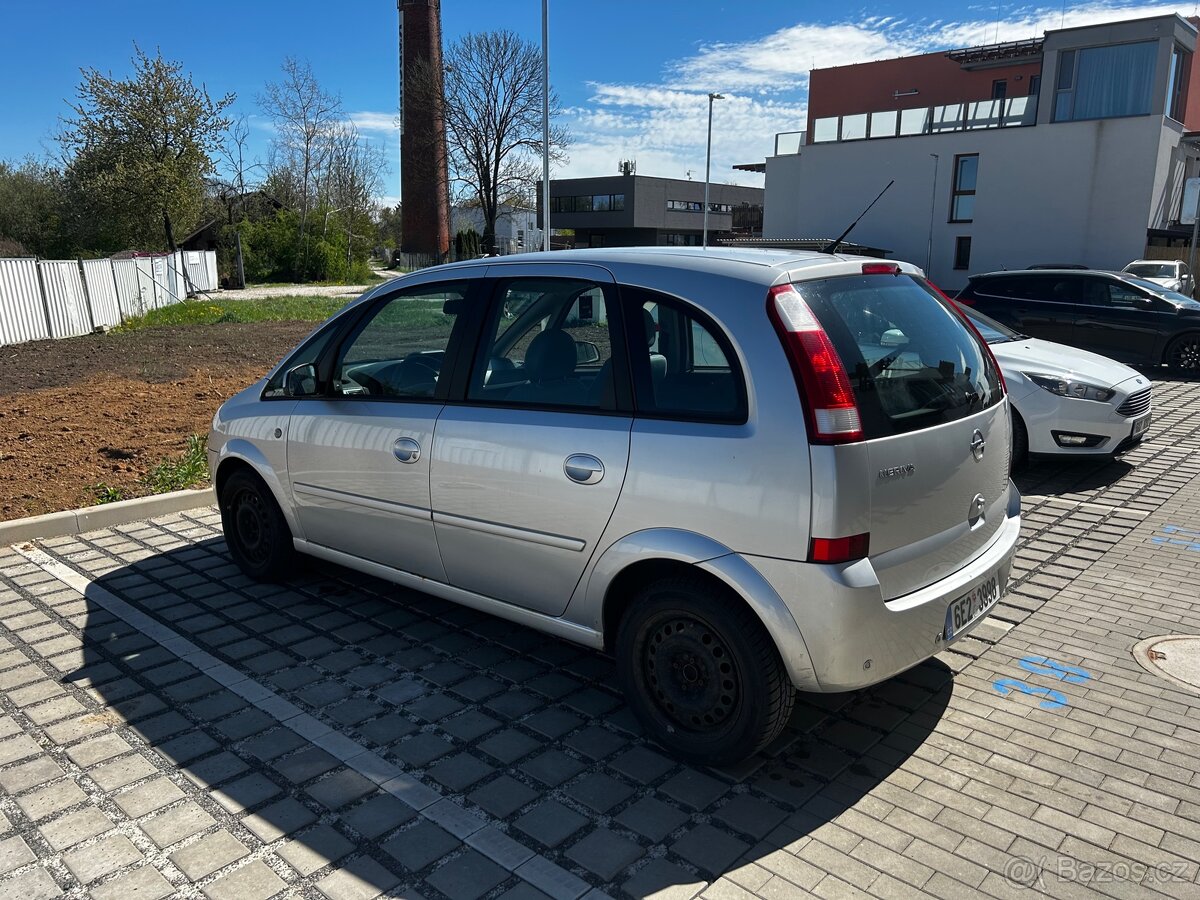 Opel Meriva 1.8 - 11