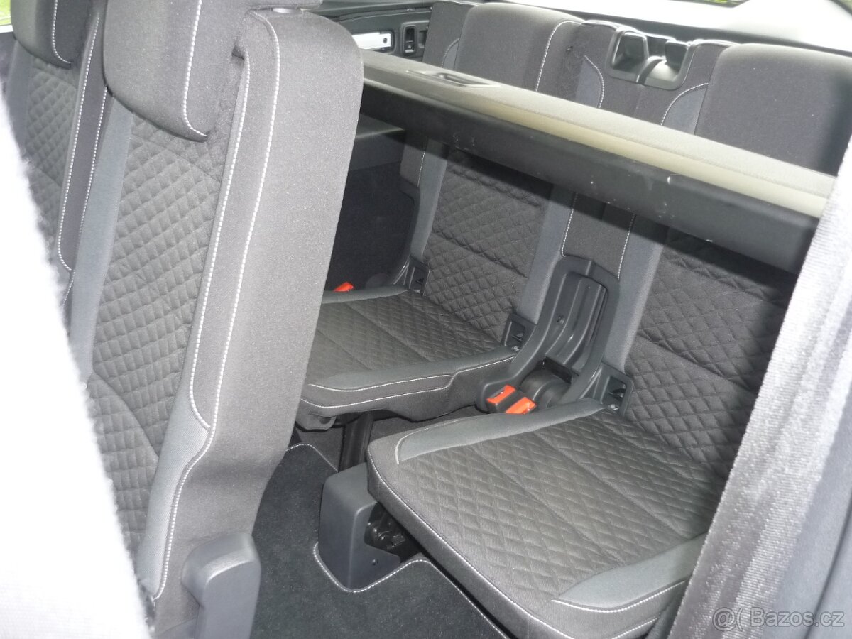VW Touran, 1,6Tdi, rv 2018, 7 míst - 11