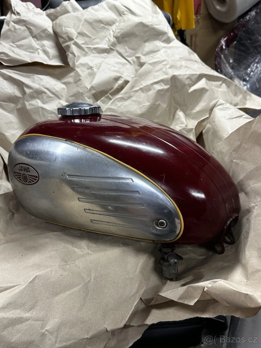 Originální nádrž Jawa 350/360 - 11