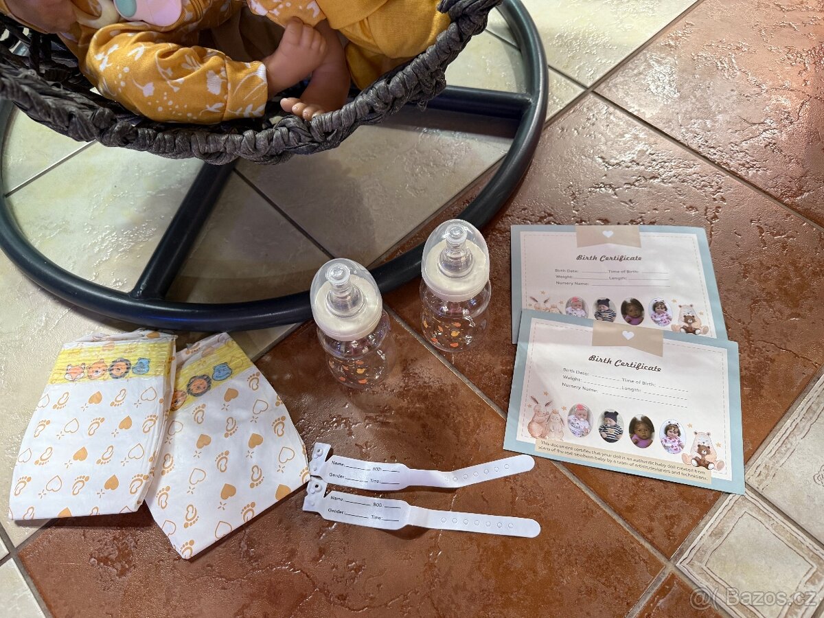 Realistická Reborn dvojčátka s příslušenstvím - 11